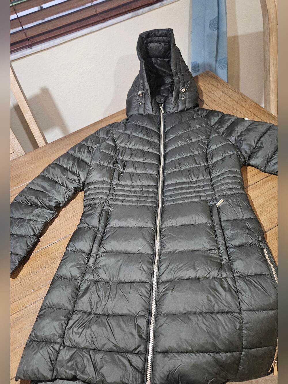 Michael KORS  Quilted Long Puffer Coat. OLIVE COLOR SMALL -